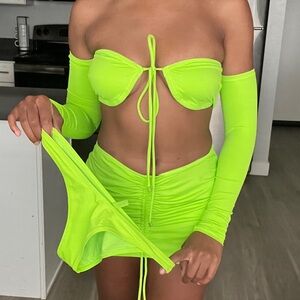 Skims 3 piece swimsuit in the color lime